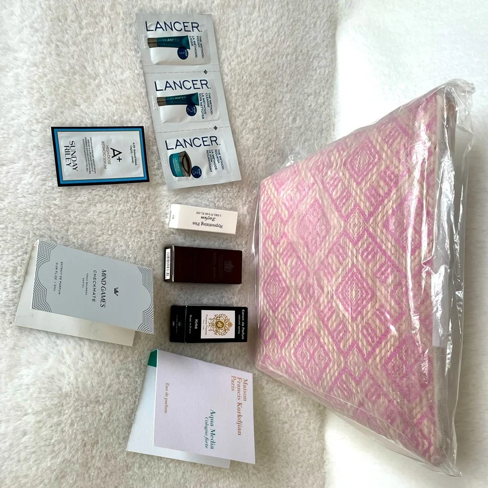 ๐๐GIFT W/PURCHASE NWT/NIB 8 PC GIFT SET NEIMAN MARCUS๐๐ - Picture 3 of 12